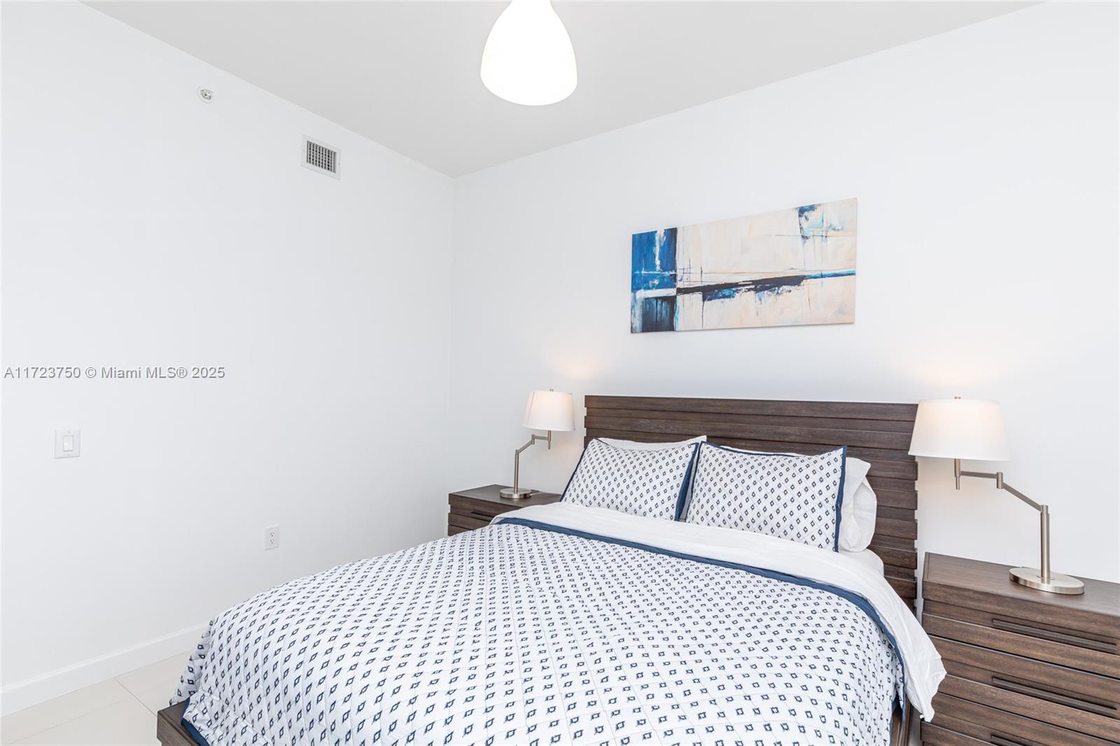 1100 Biscayne Blvd # 4403