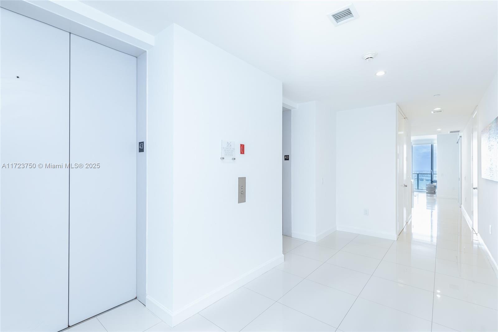 1100 Biscayne Blvd # 4403