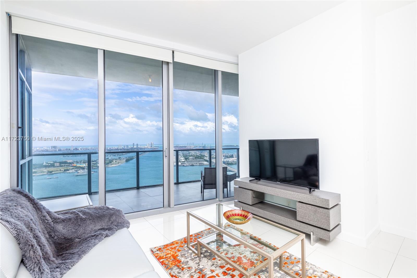 1100 Biscayne Blvd # 4403