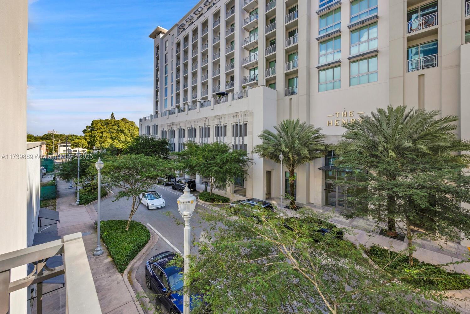 301 Altara Ave # 201