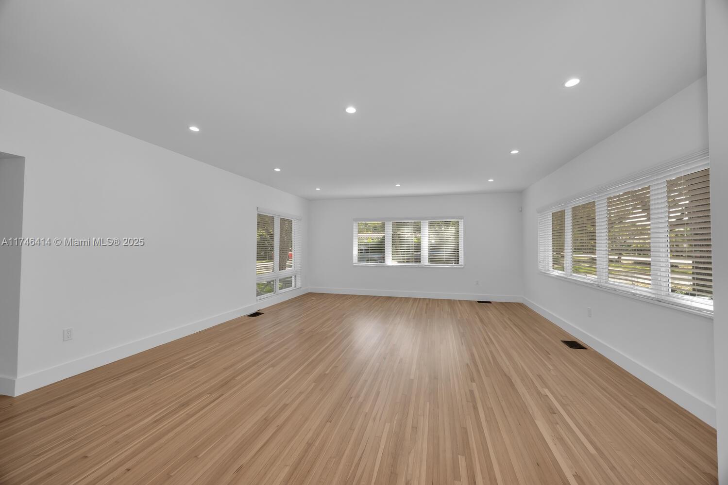 5745 Riviera Dr