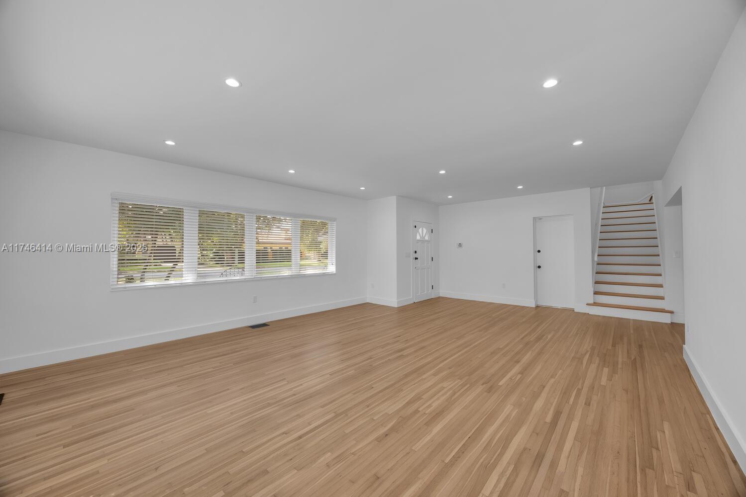 5745 Riviera Dr
