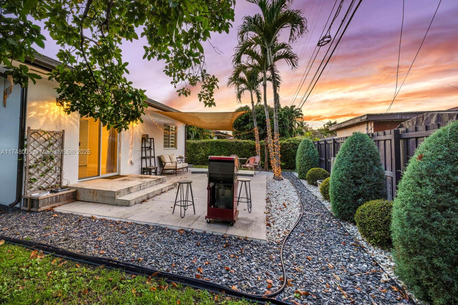 146 Ponce De Leon Blvd