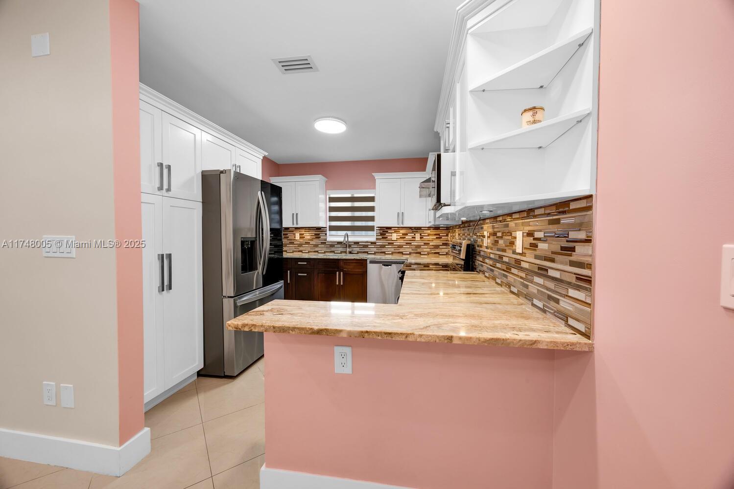 146 Ponce De Leon Blvd