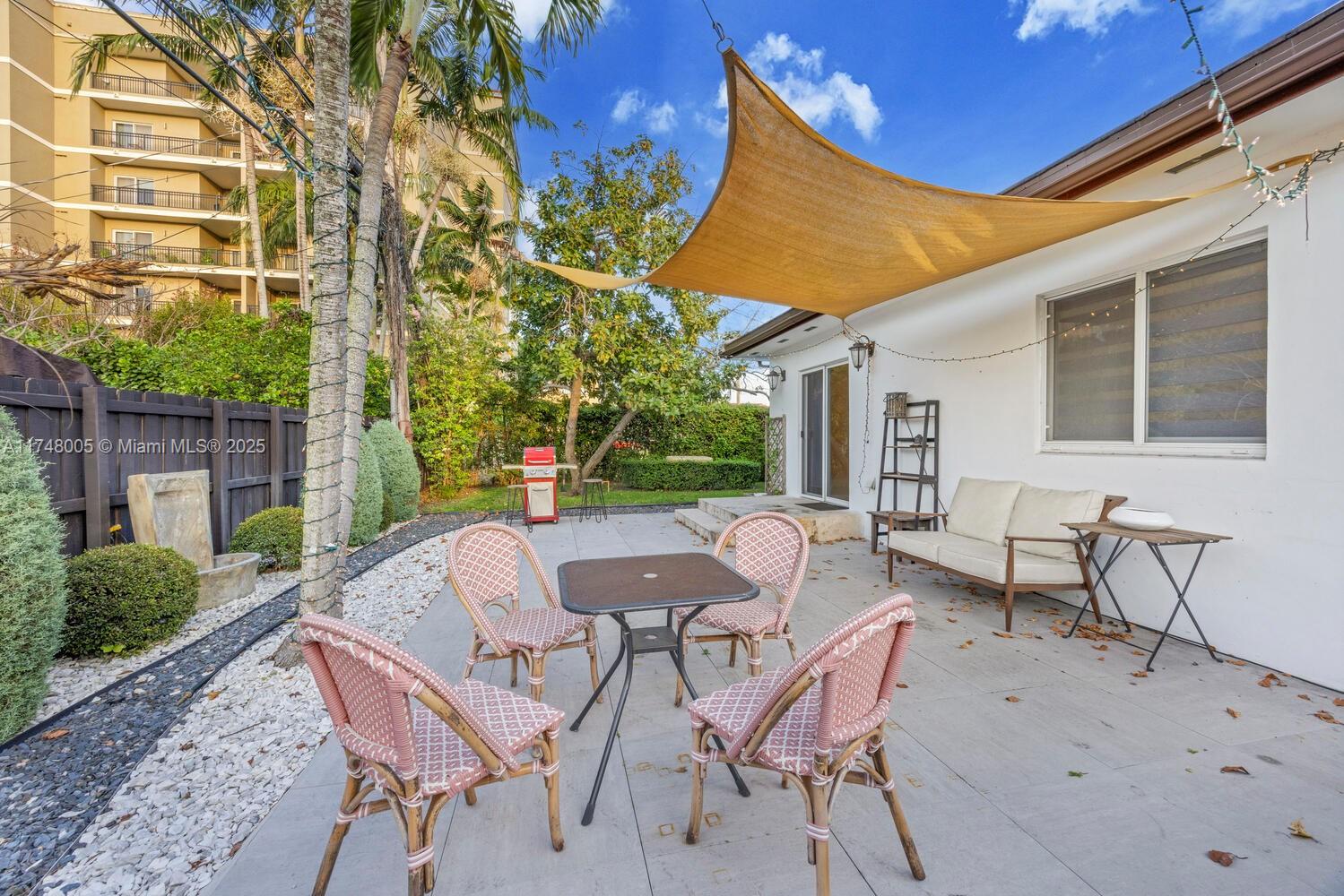 146 Ponce De Leon Blvd