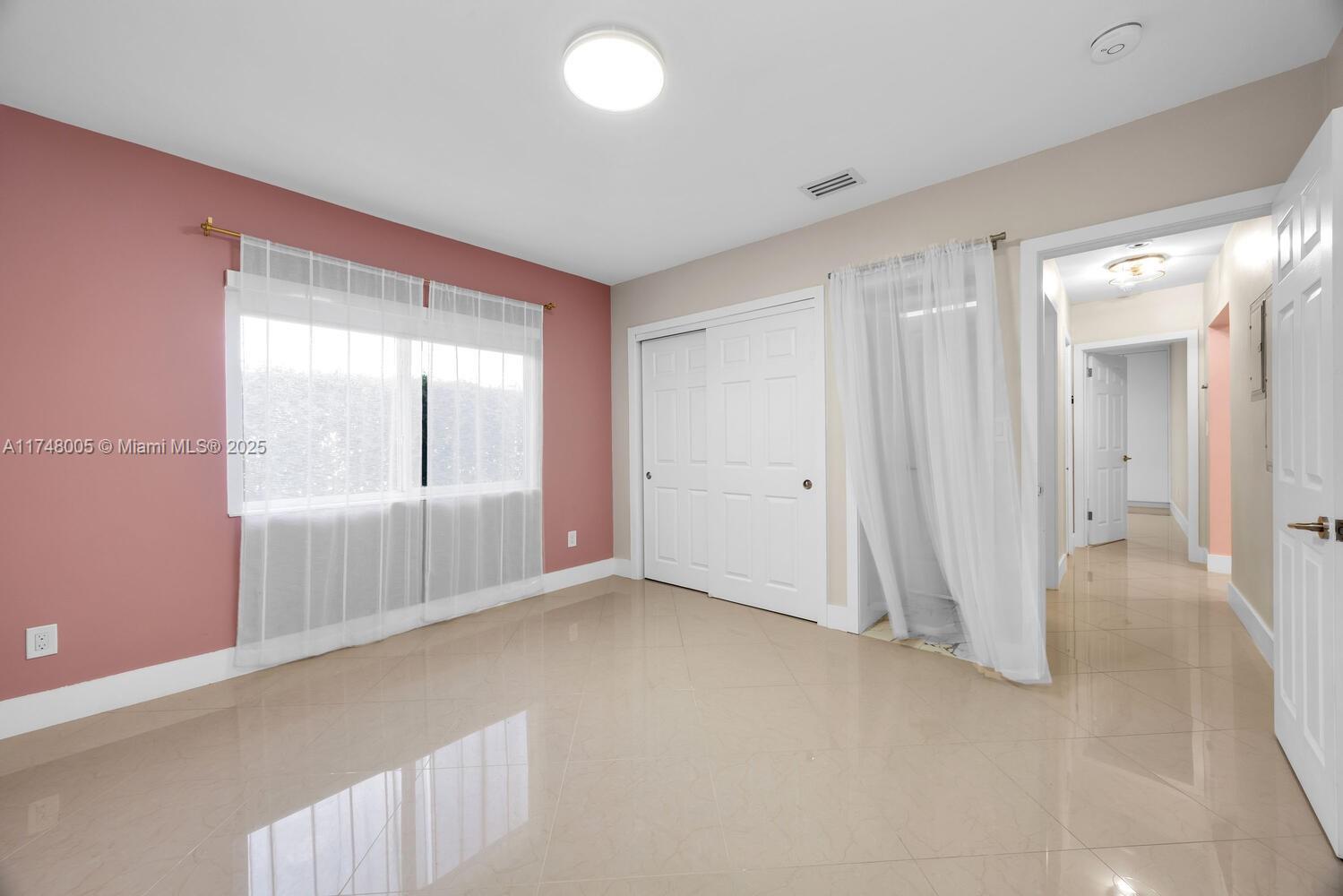 146 Ponce De Leon Blvd