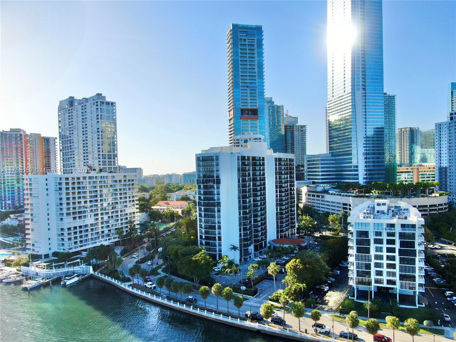 1450 Brickell Bay Dr # 504