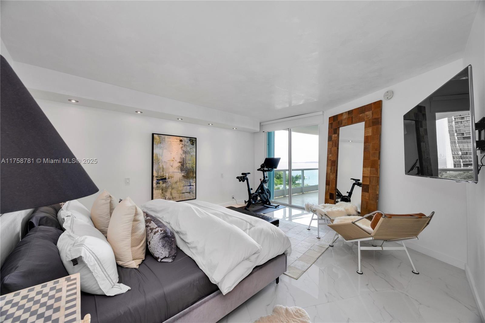 2127 Brickell Ave # 801