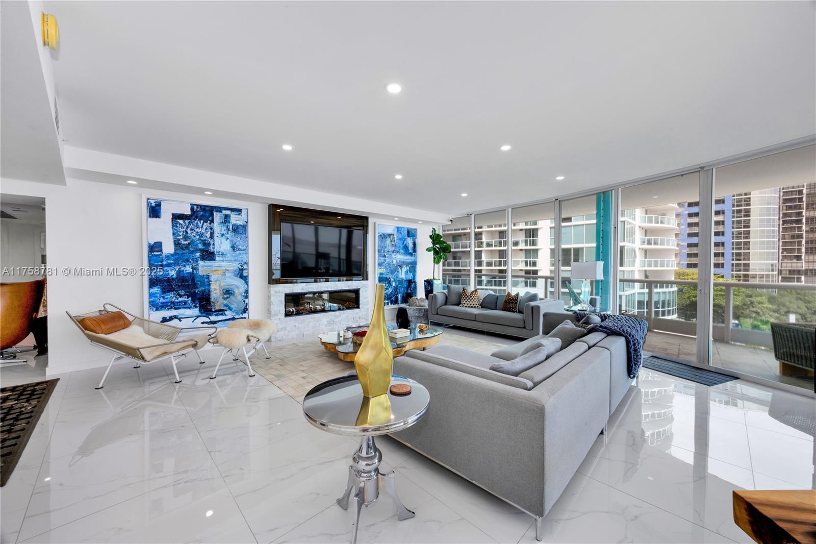 2127 Brickell Ave # 801