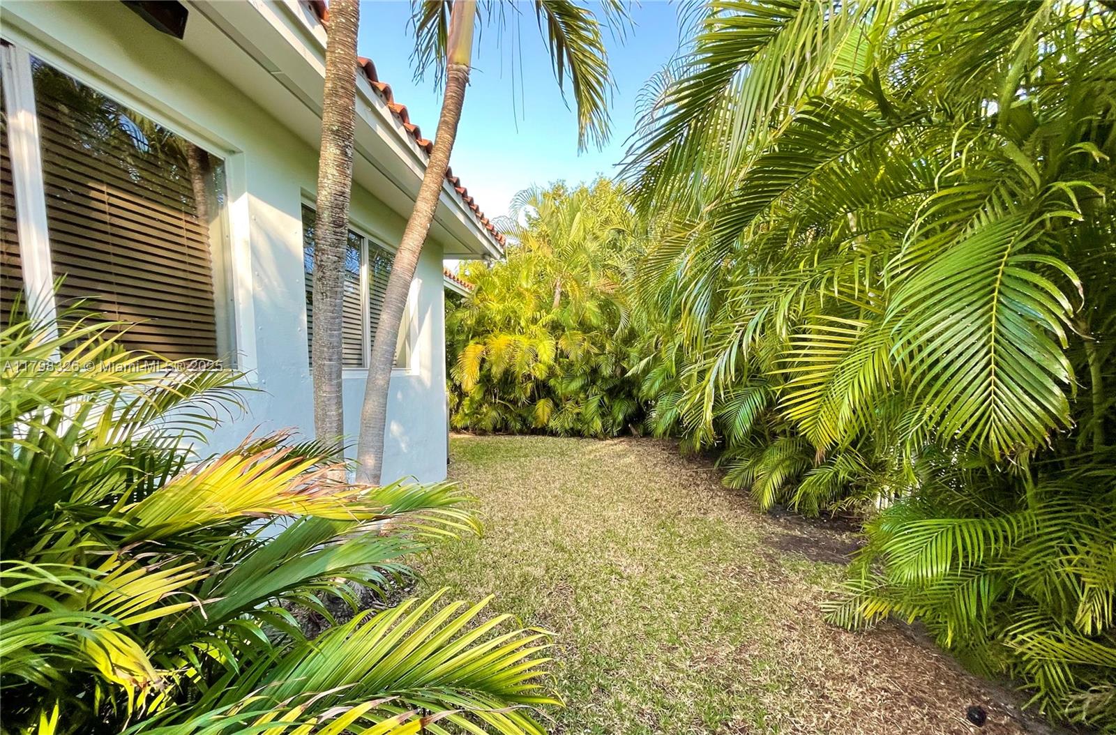 155 Ponce De Leon Blvd