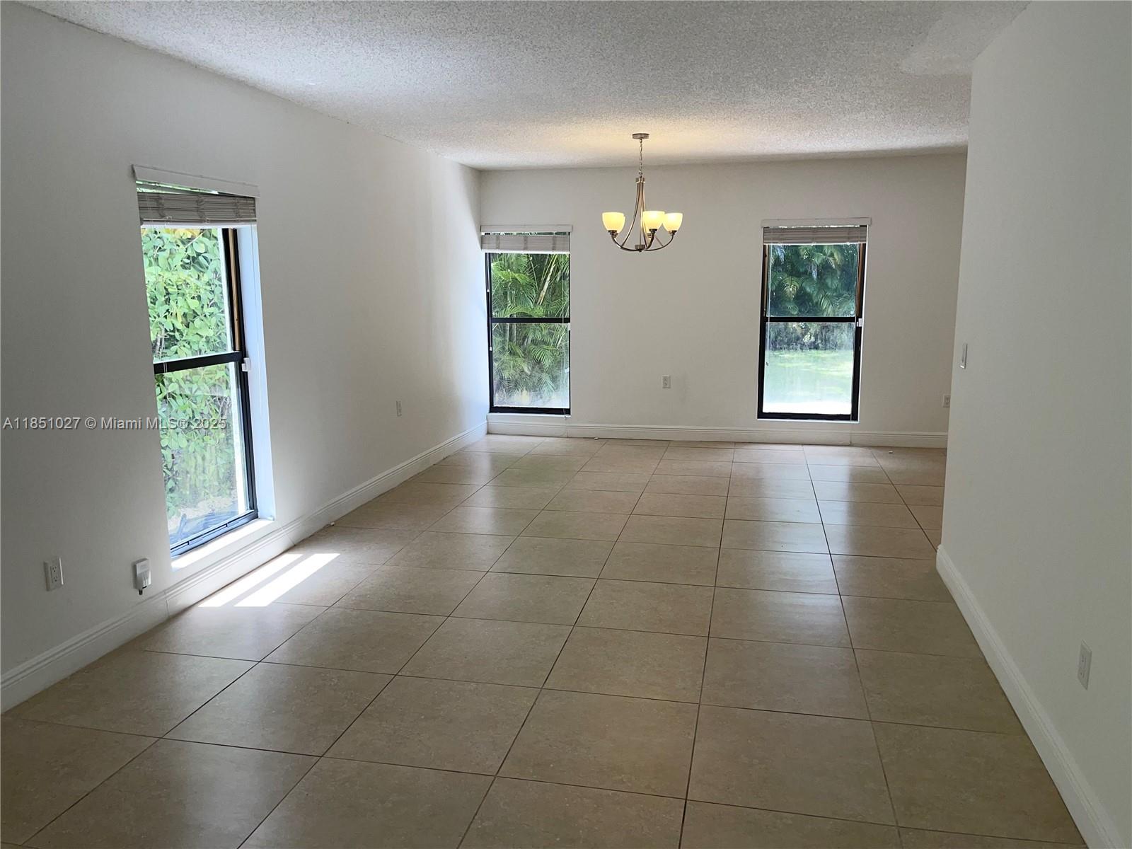 401 Majorca Ave # 401