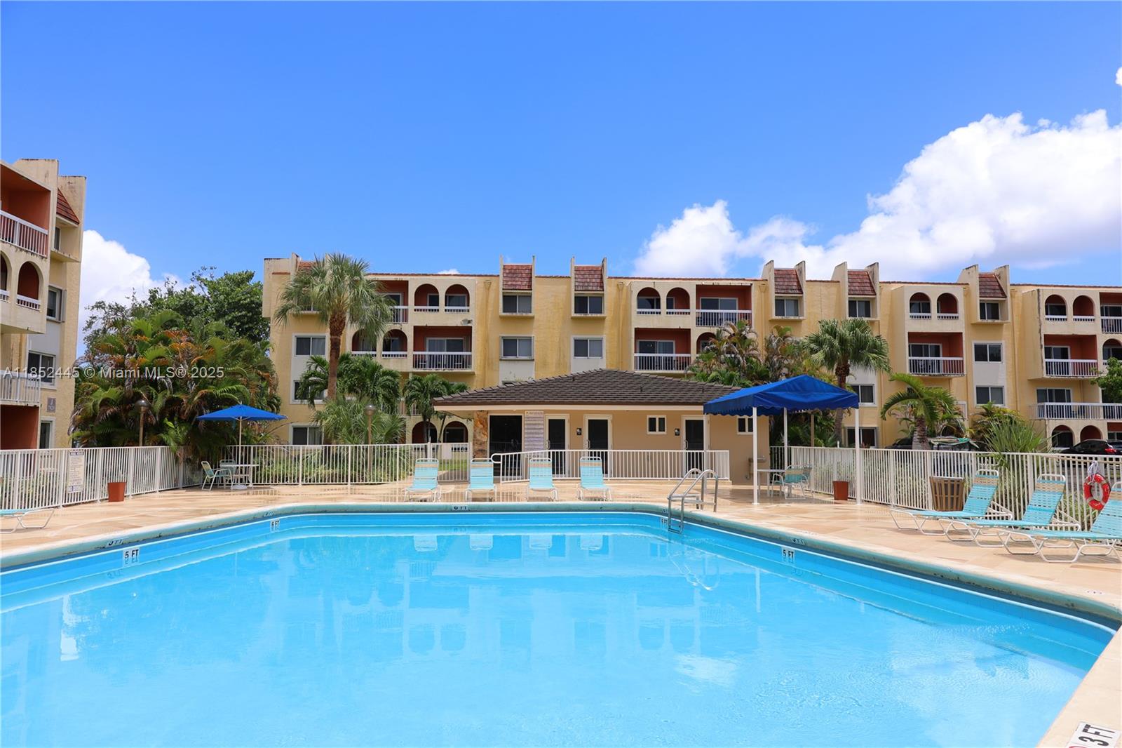 7815 Camino Real # 414 Unit: I-414