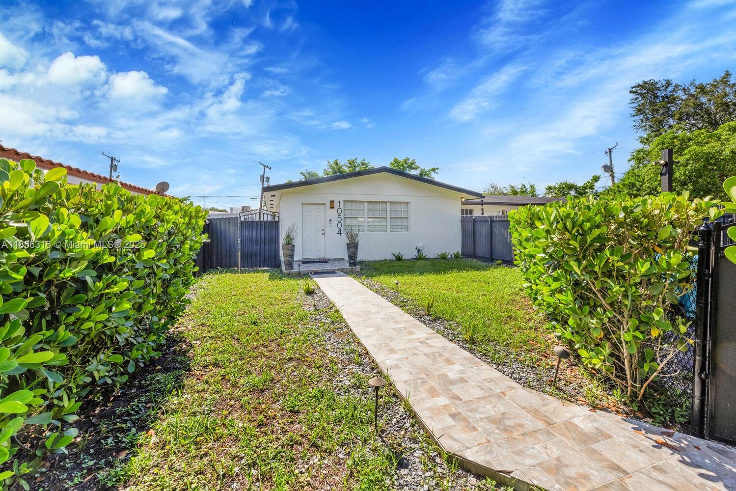 10504 SW 77th Ct