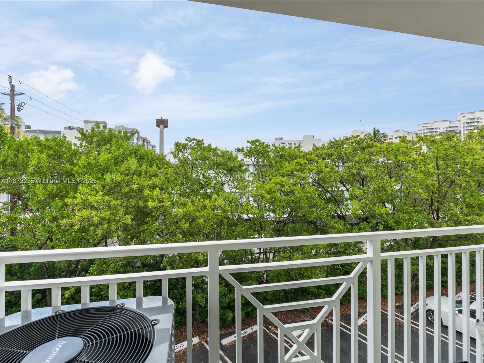 255 Sunrise Dr # 307