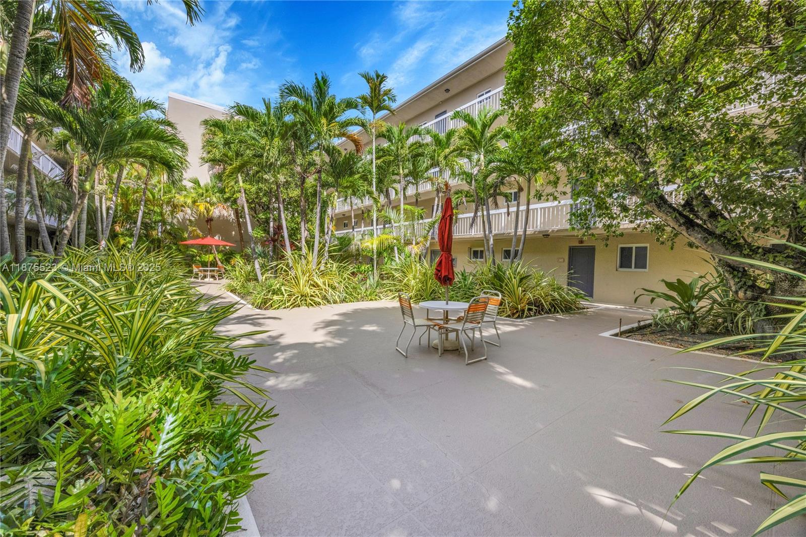 7915 Camino Real # 101 Unit: N-101