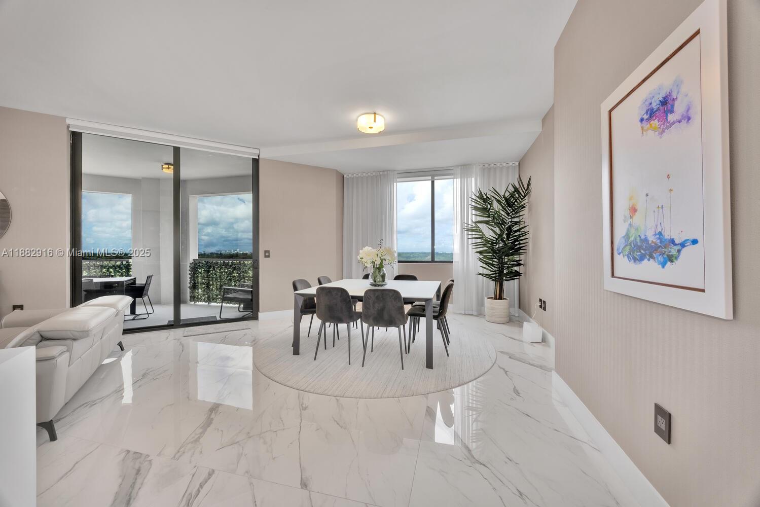 301 Altara Ave Unit: LPH914