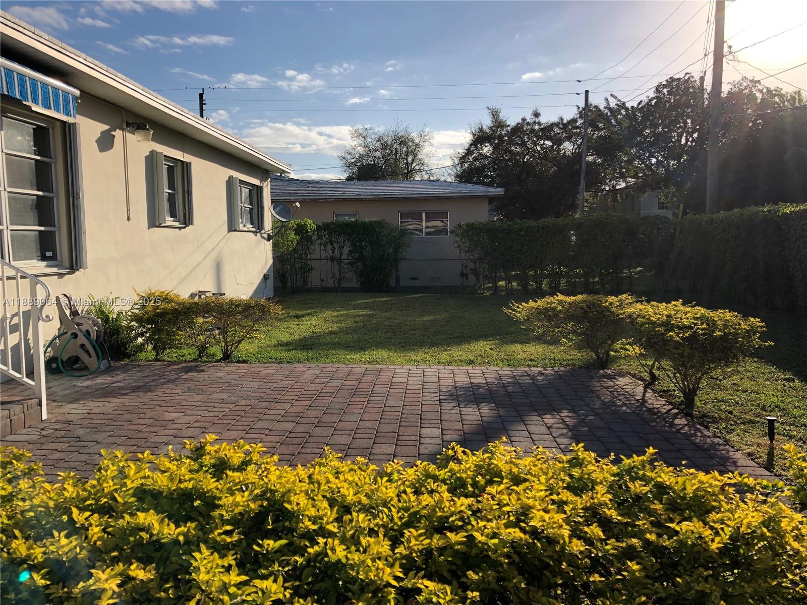 20 Palermo Ave