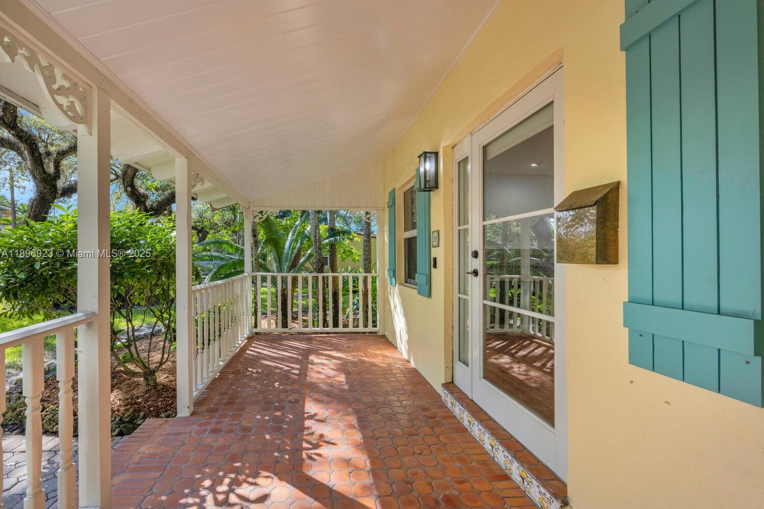 1100 El Rado St, Coral Gables