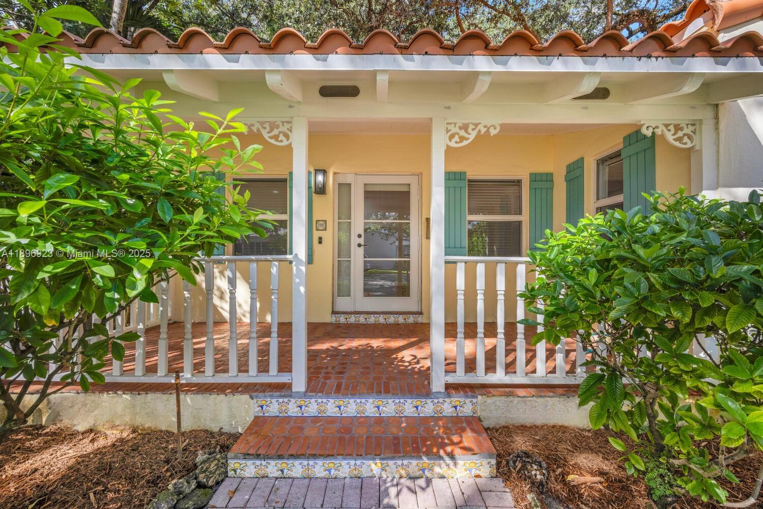 1100 El Rado St, Coral Gables
