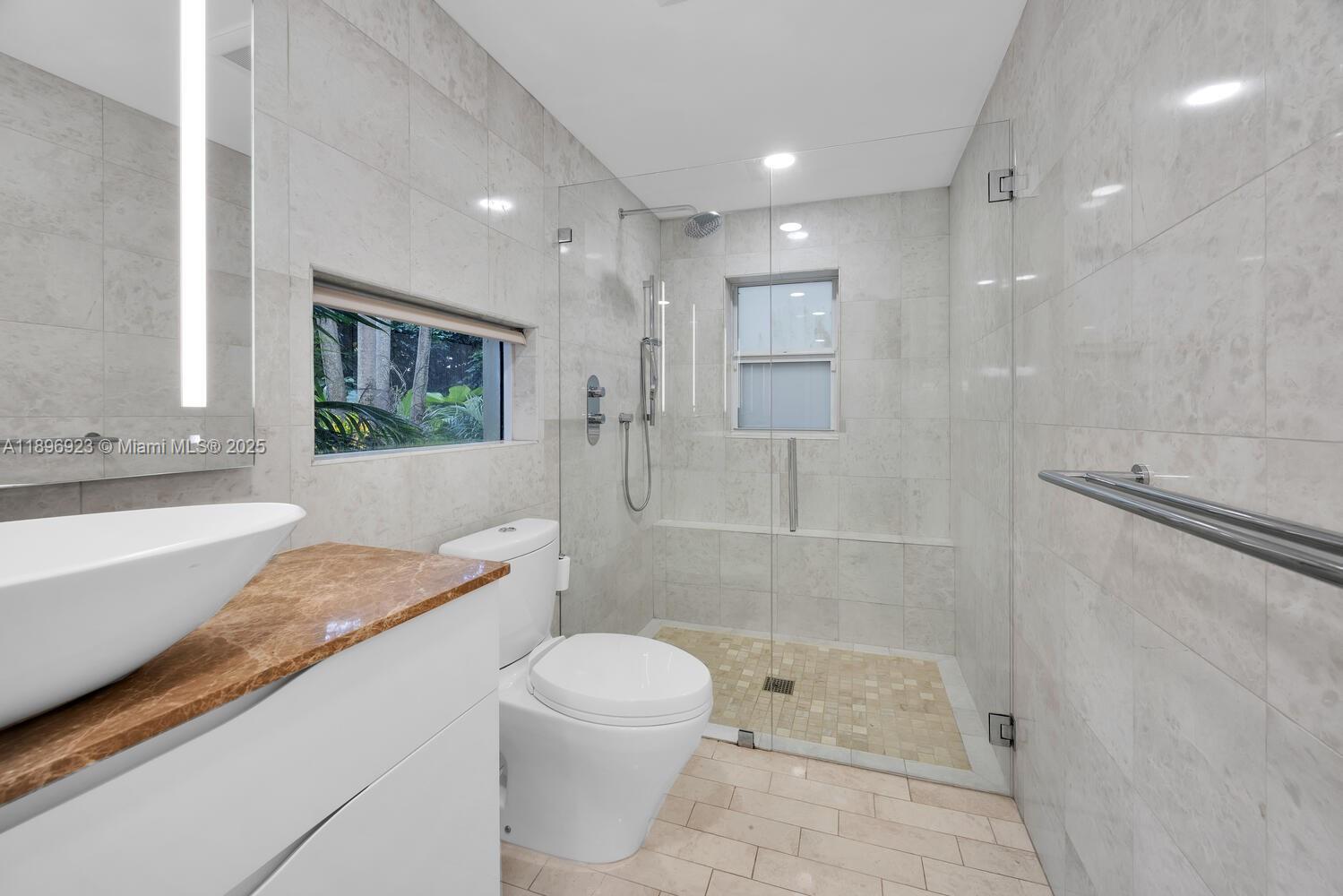 1100 El Rado St, Coral Gables