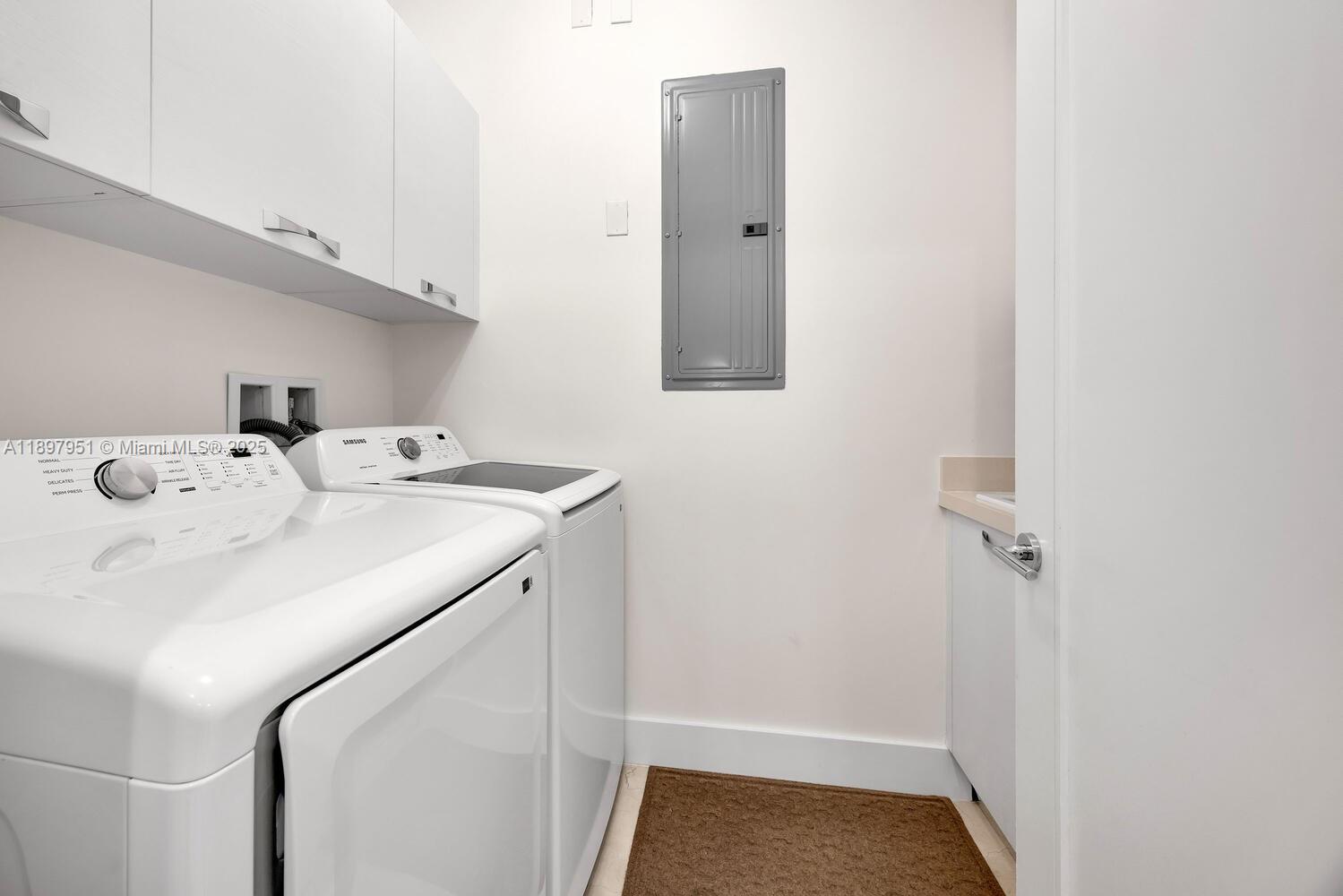 718 Valencia Ave # 207, Coral Gables Unit: 207