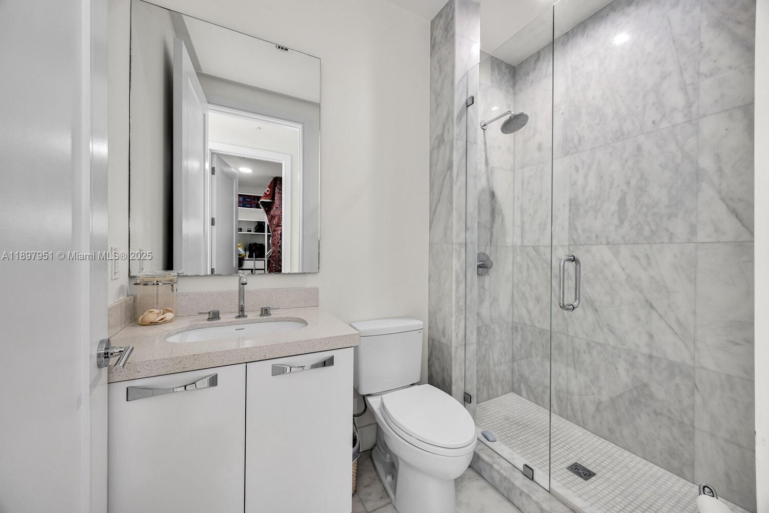 718 Valencia Ave # 207, Coral Gables Unit: 207