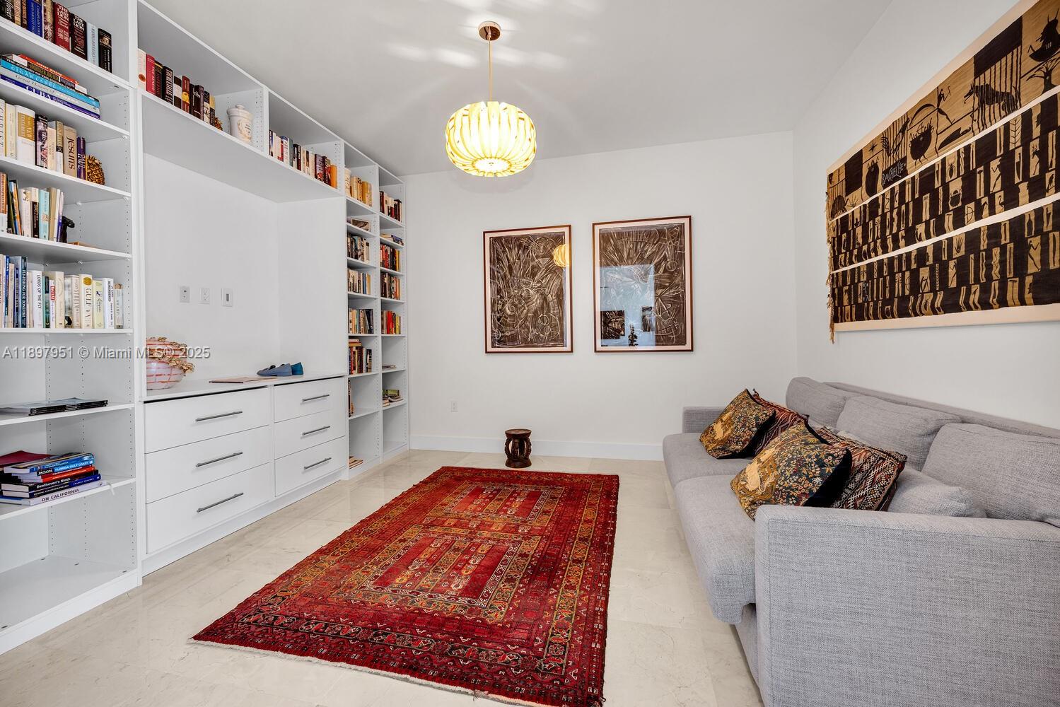 718 Valencia Ave # 207, Coral Gables Unit: 207