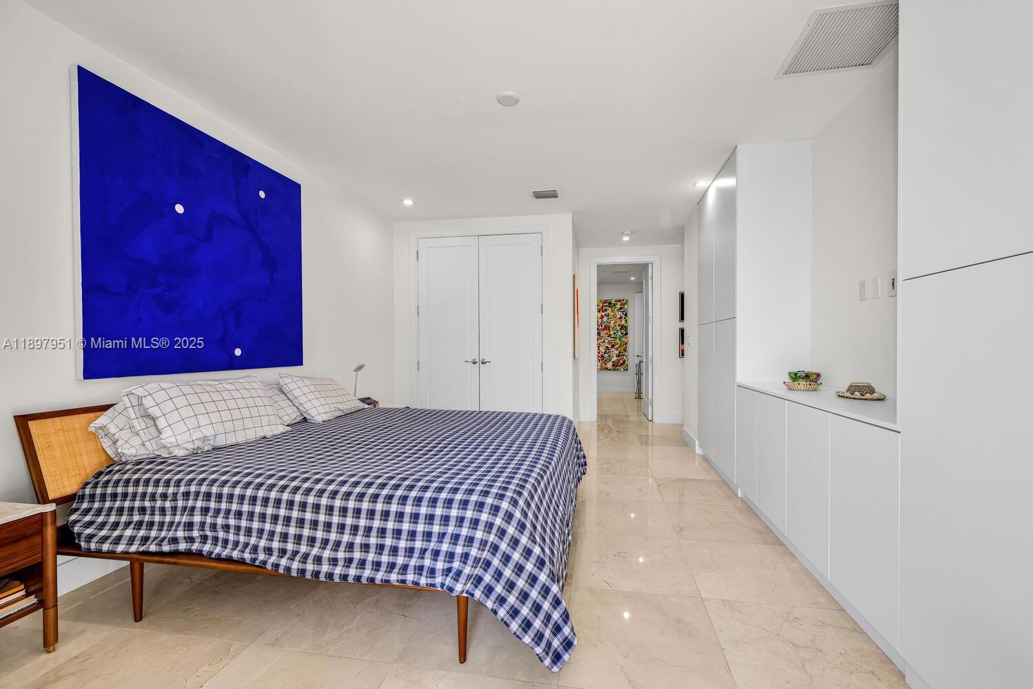 718 Valencia Ave # 207, Coral Gables Unit: 207