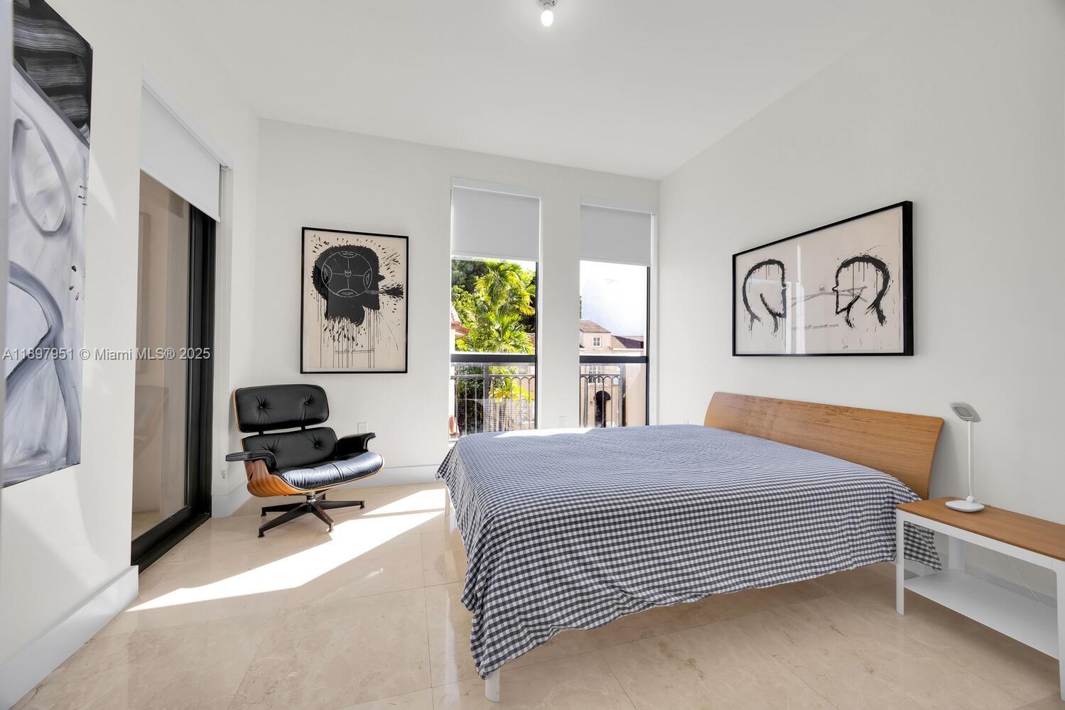 718 Valencia Ave # 207, Coral Gables Unit: 207