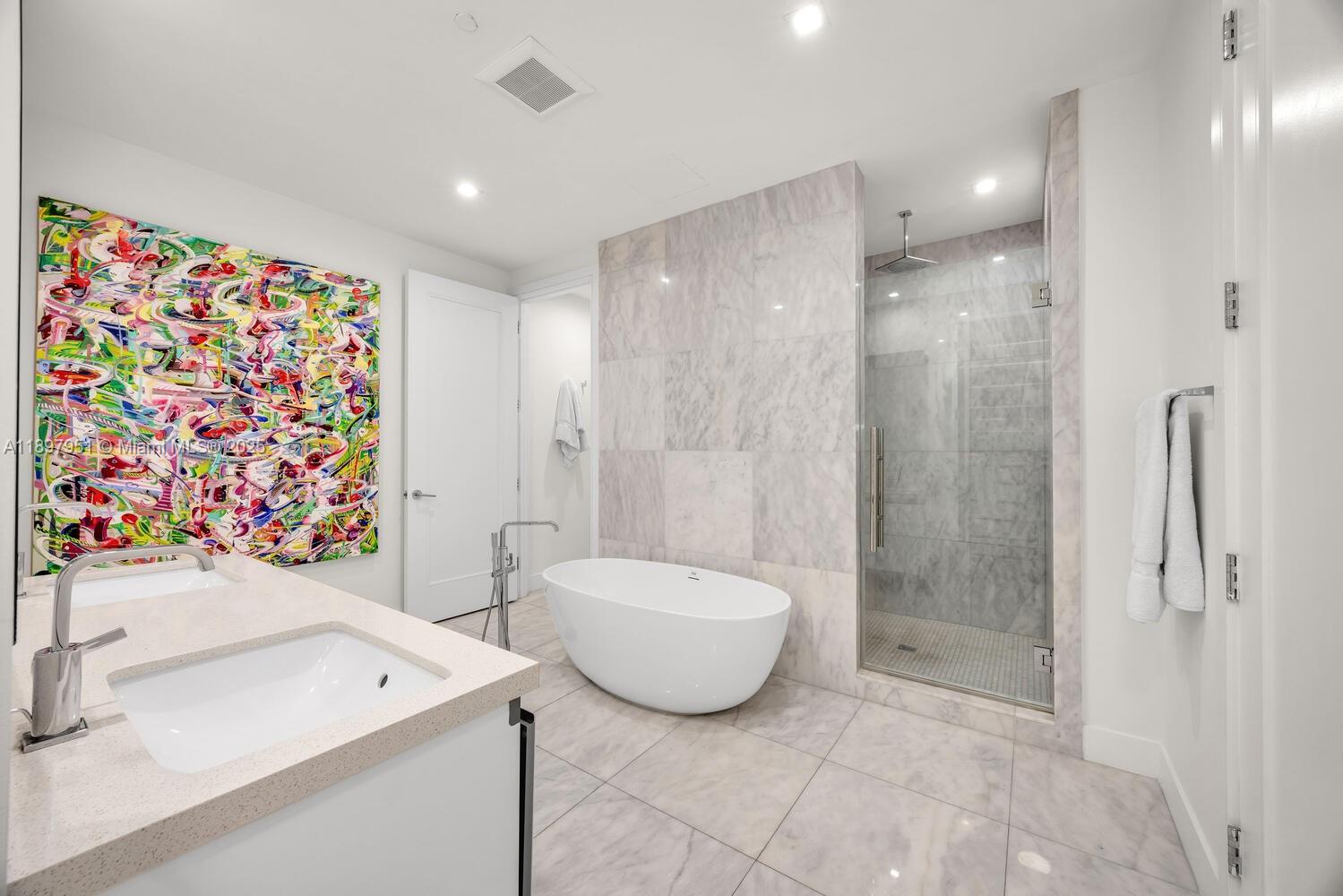 718 Valencia Ave # 207, Coral Gables Unit: 207