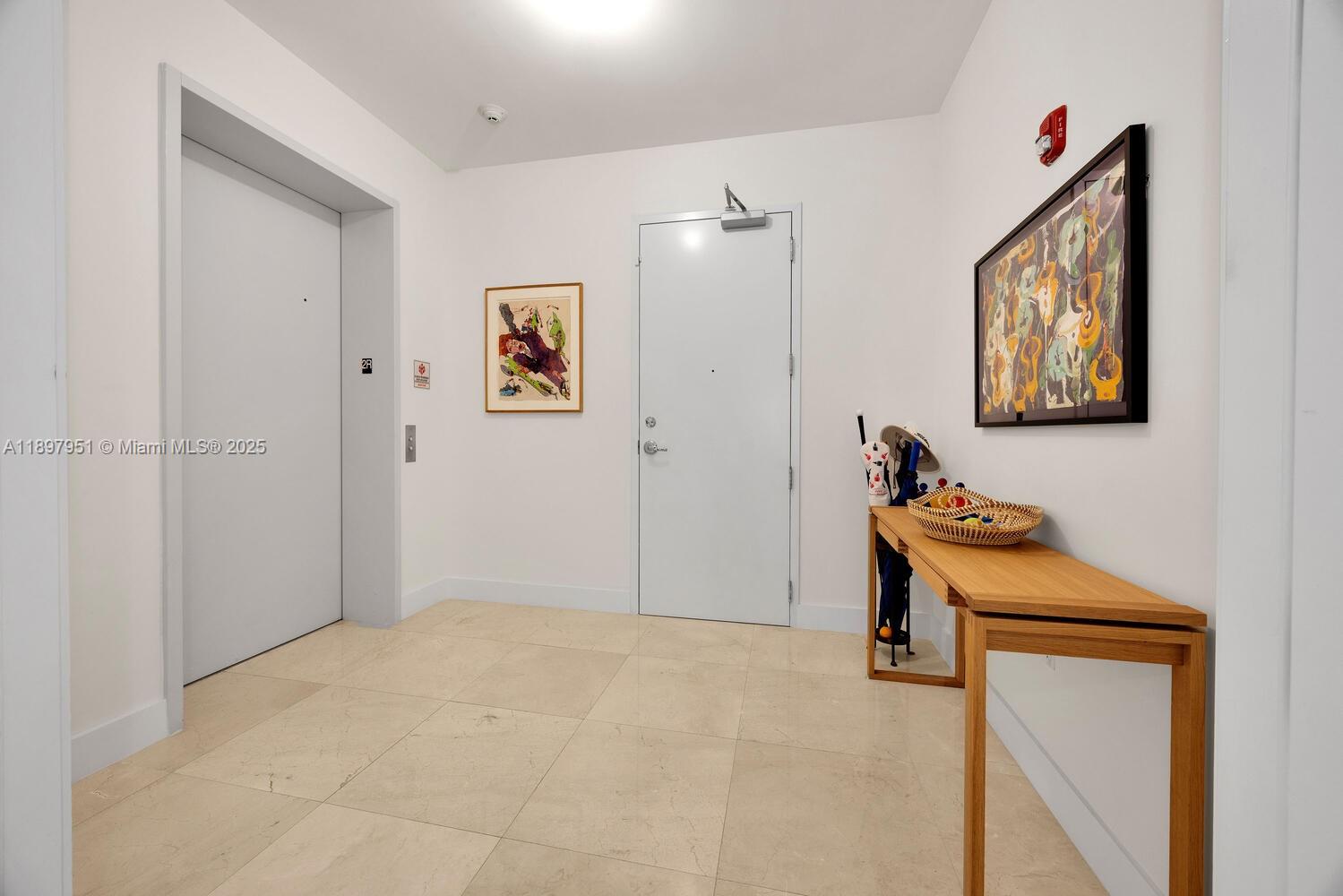 718 Valencia Ave # 207, Coral Gables Unit: 207