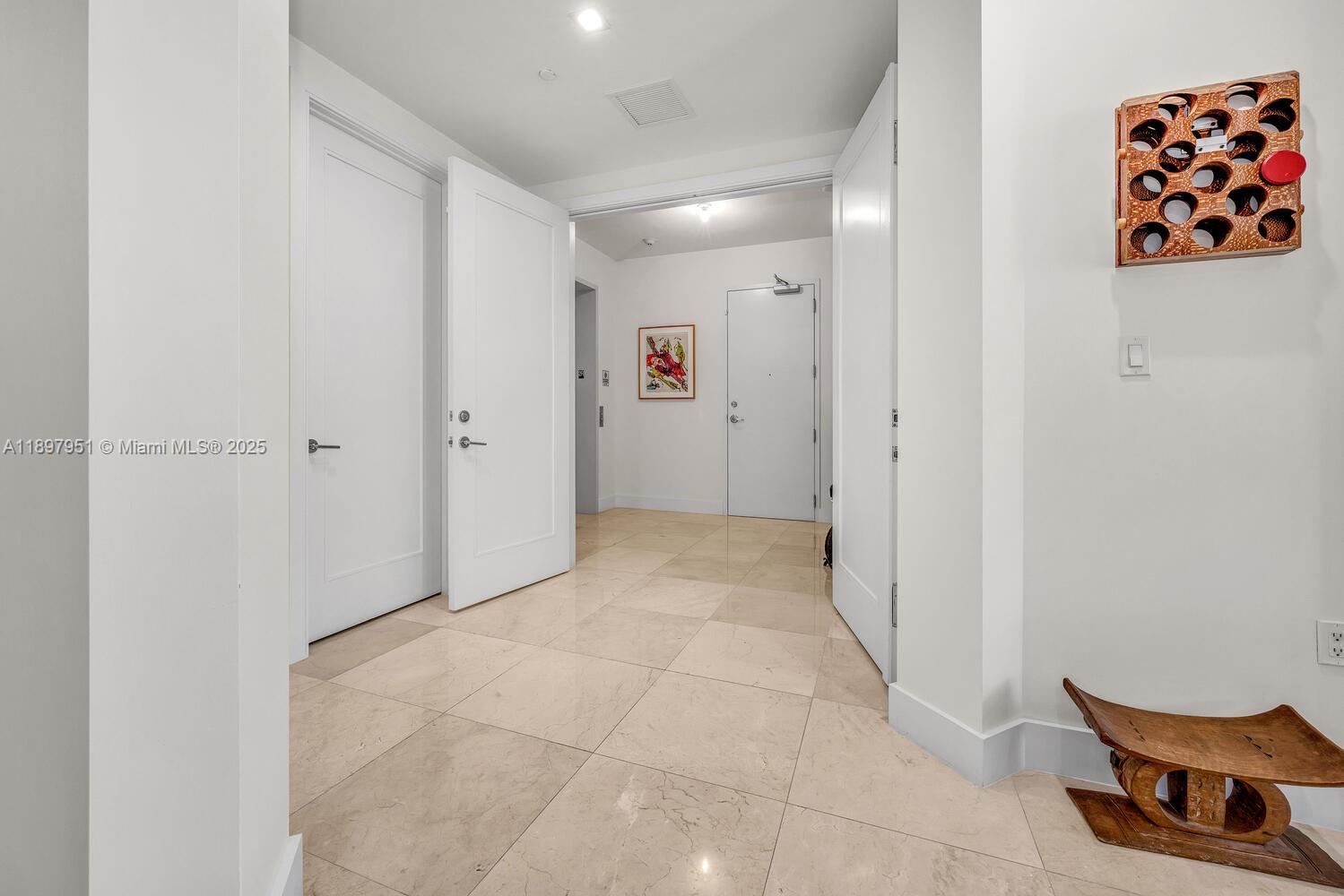 718 Valencia Ave # 207, Coral Gables Unit: 207