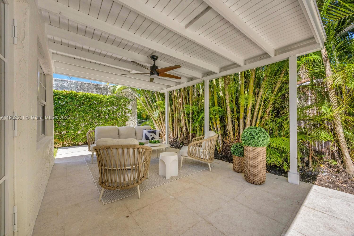 1213 La Mancha Ave, Coral Gables