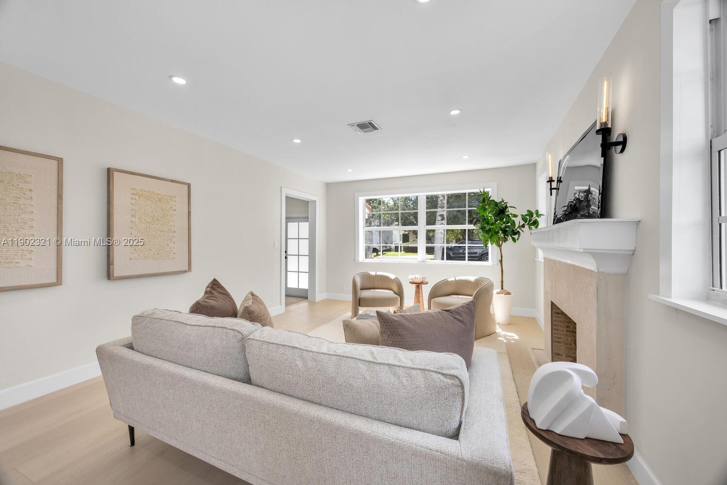 1213 La Mancha Ave, Coral Gables