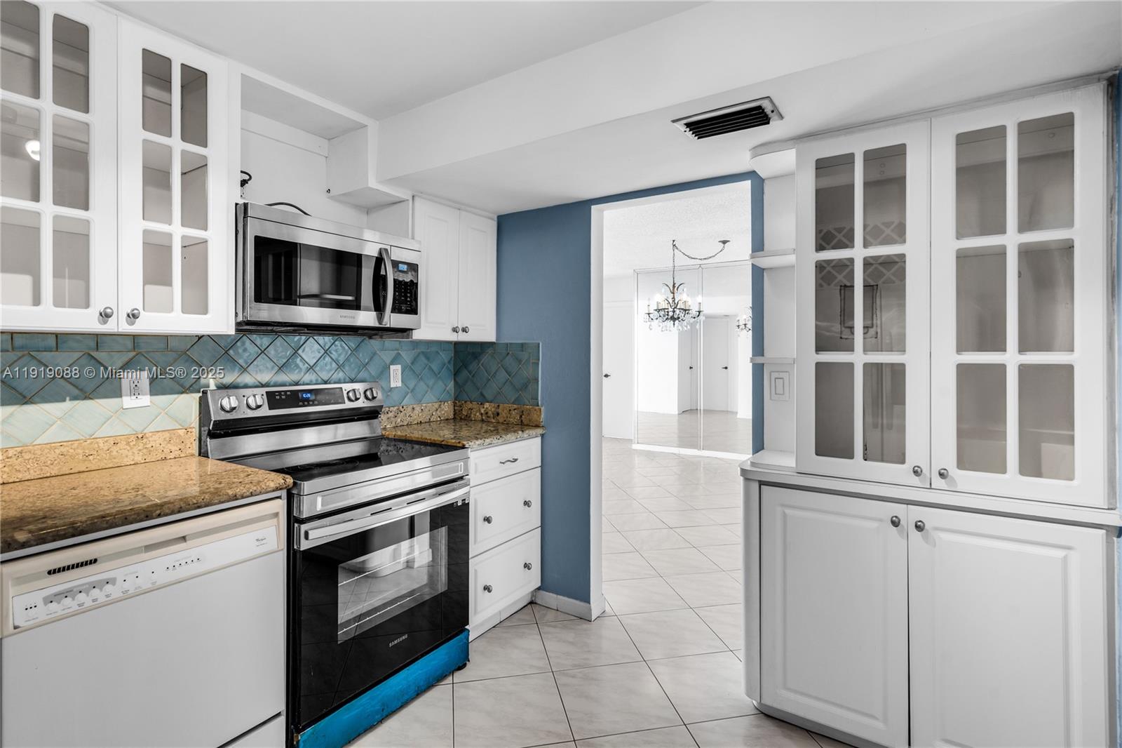 1420 Brickell Bay Dr # 608B