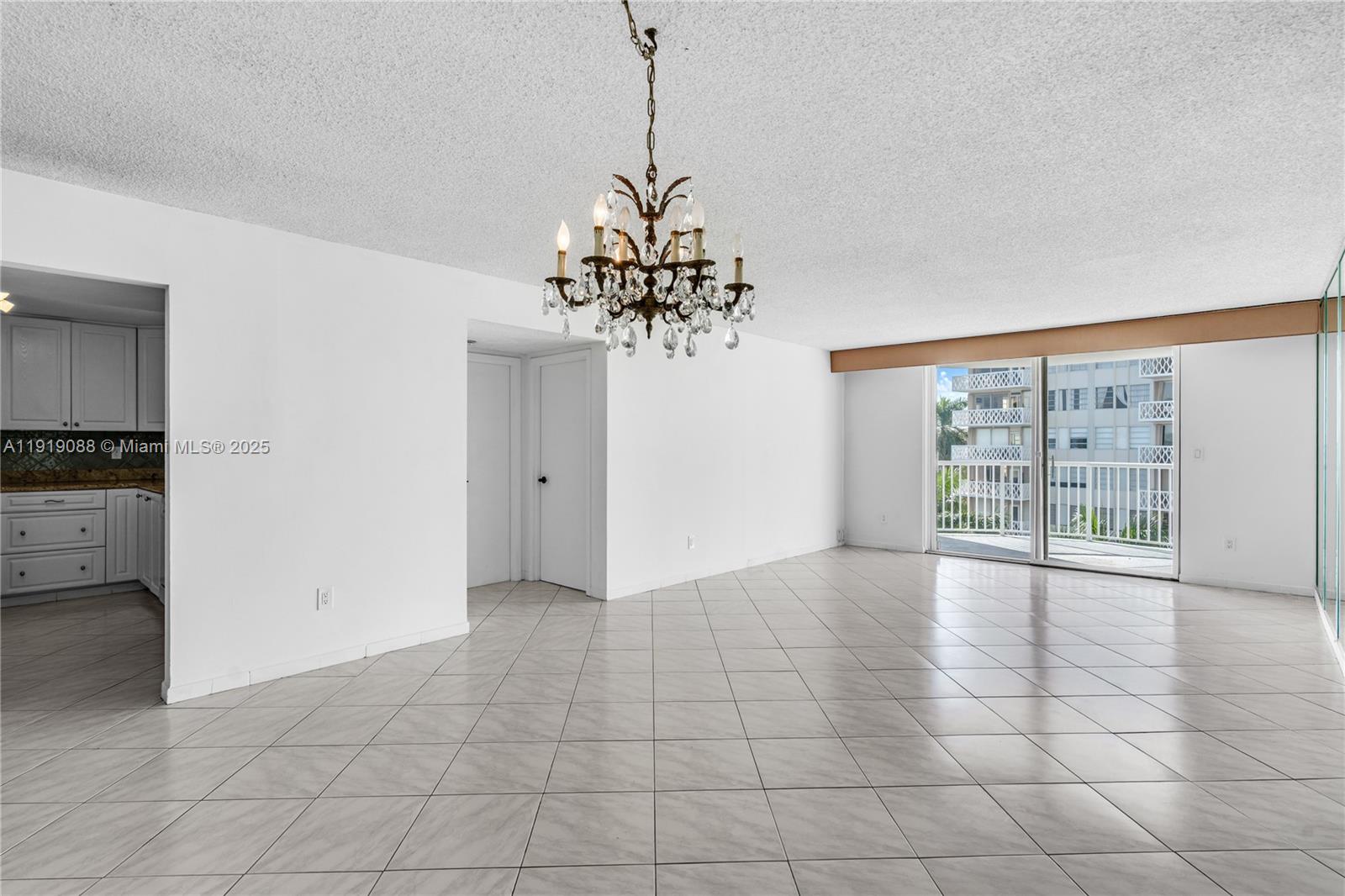 1420 Brickell Bay Dr # 608B