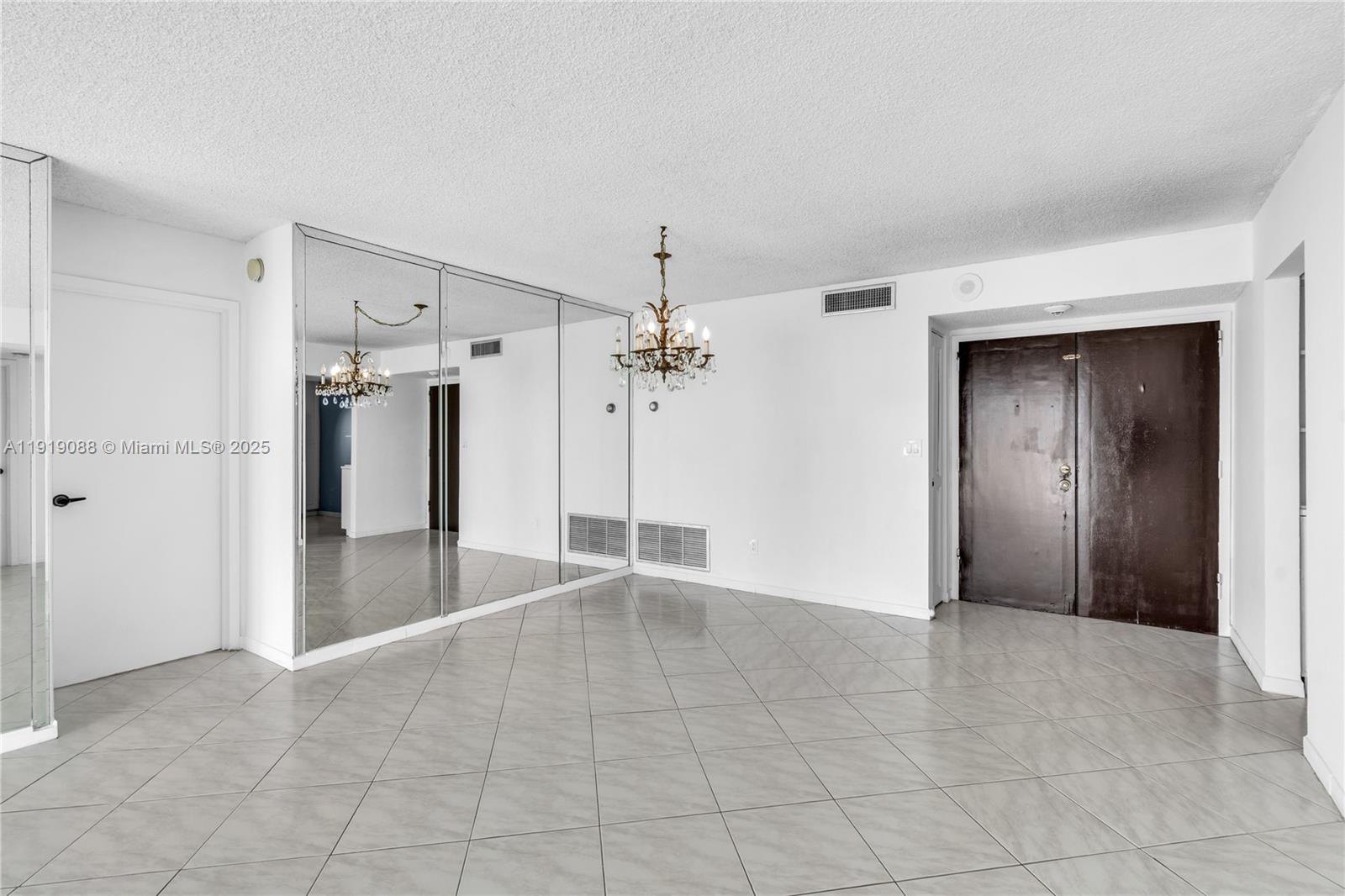 1420 Brickell Bay Dr # 608B