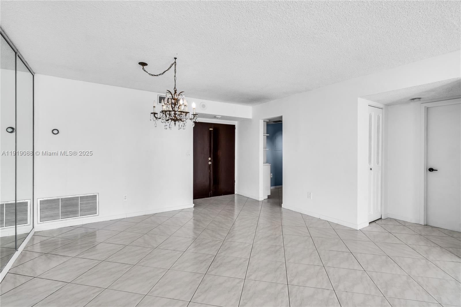 1420 Brickell Bay Dr # 608B