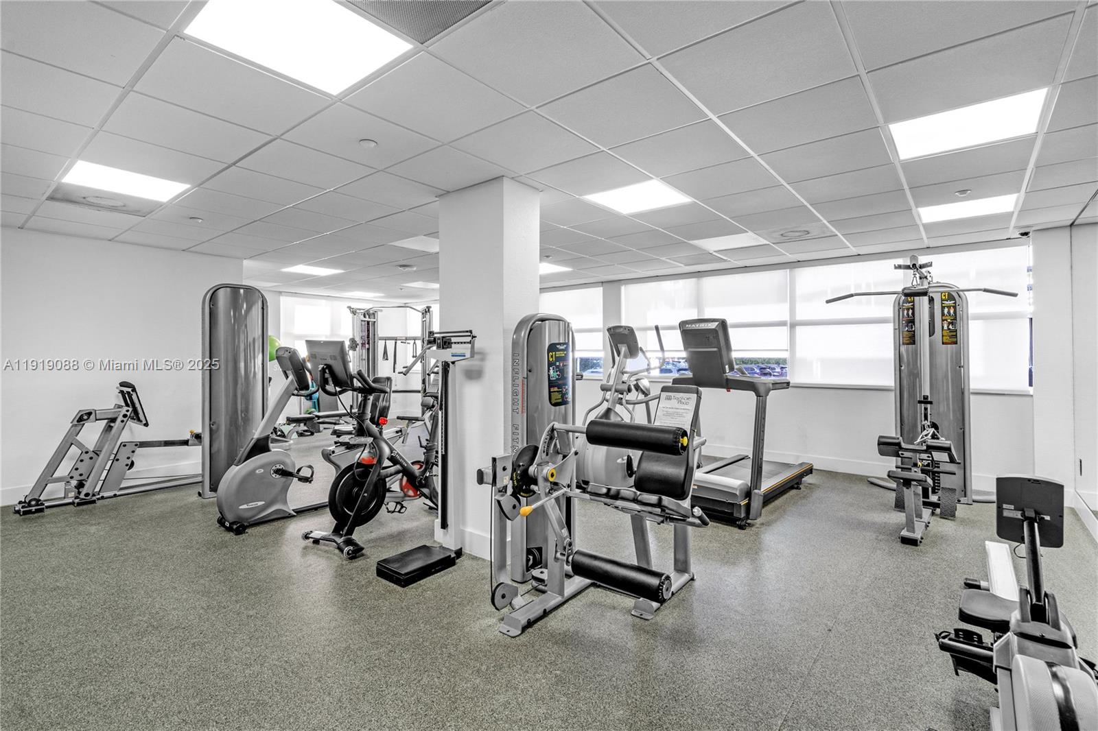 1420 Brickell Bay Dr # 608B