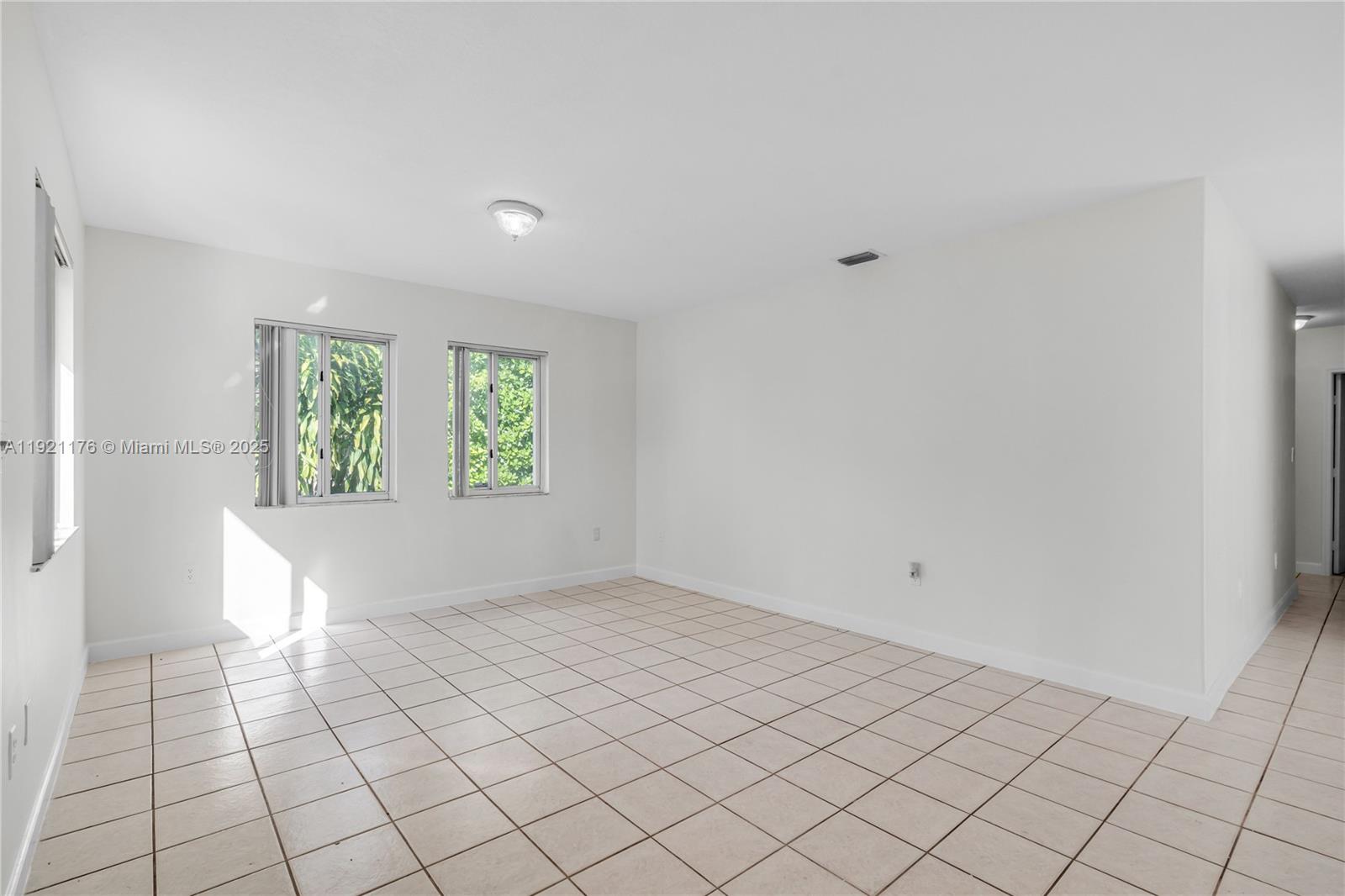 2815 SW 39th Ave # 2817