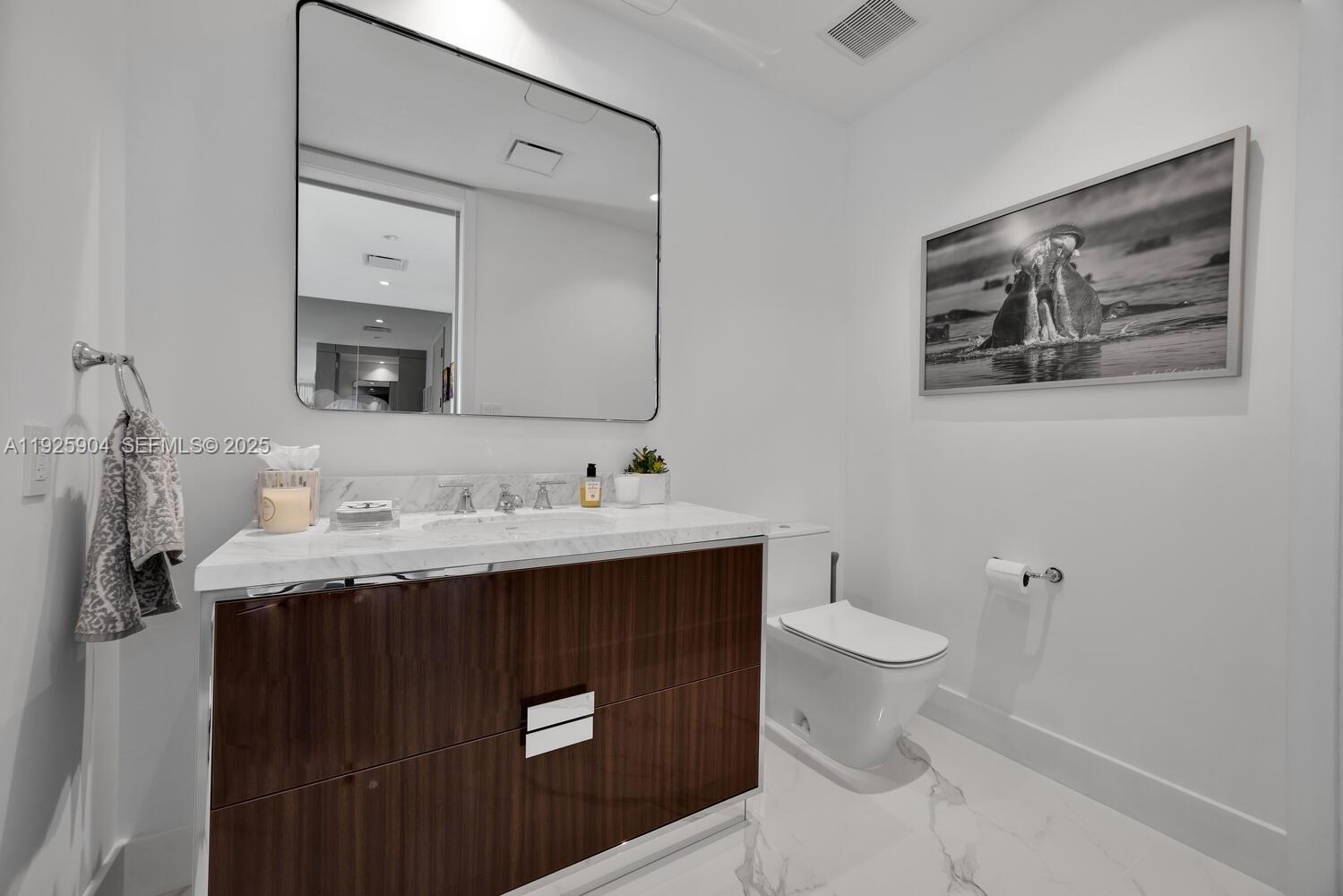 15701 Collins Ave # 3701