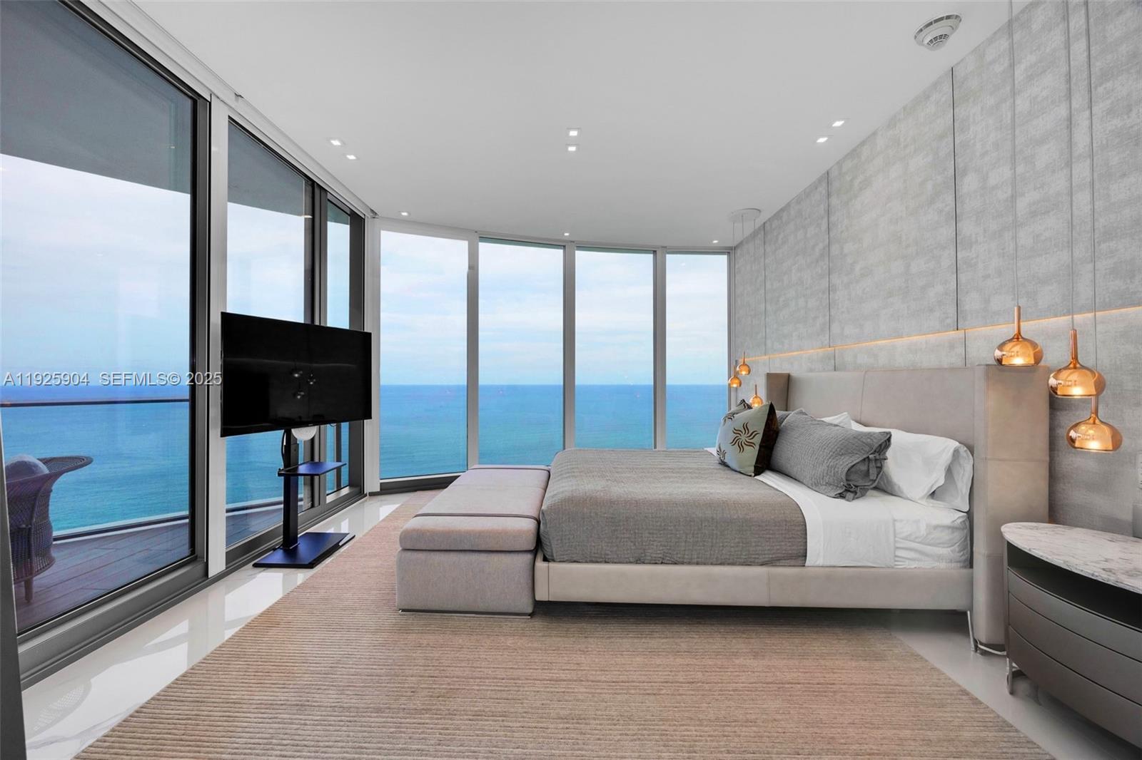 15701 Collins Ave # 3701