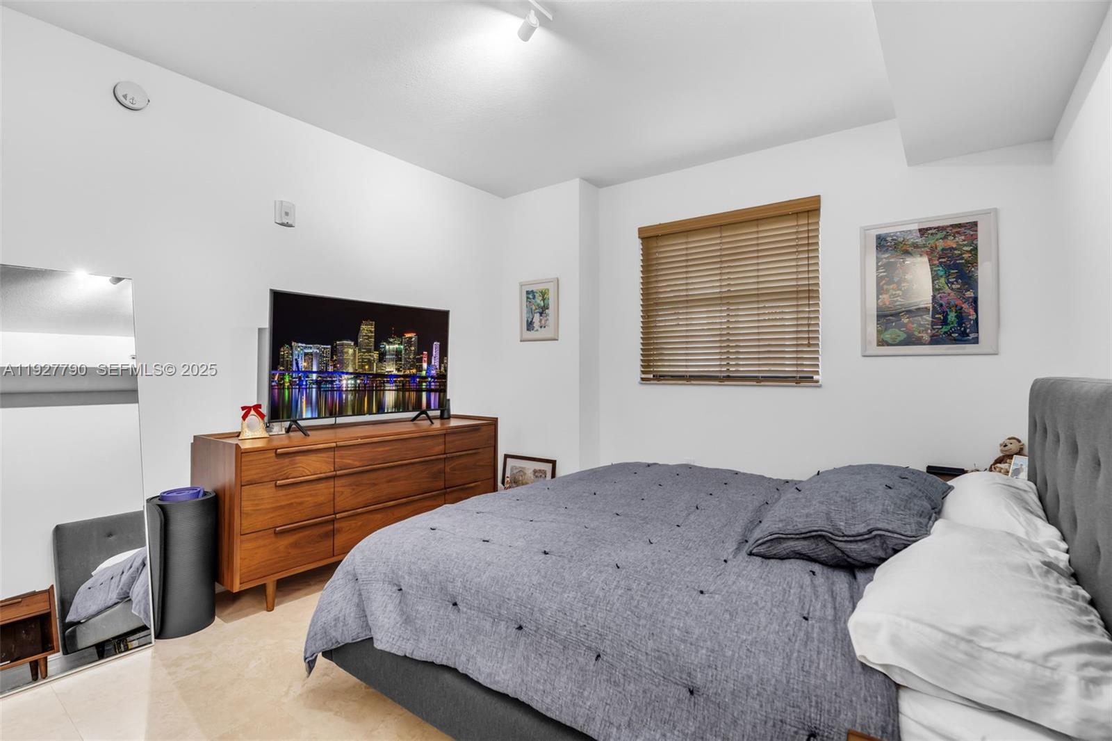 1650 Galiano St # 311