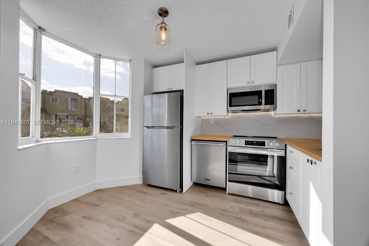 390 NW 86th Ct # 803