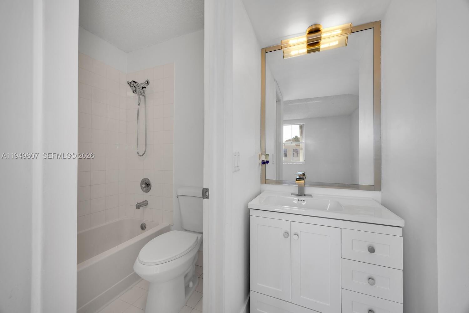 390 NW 86th Ct # 803