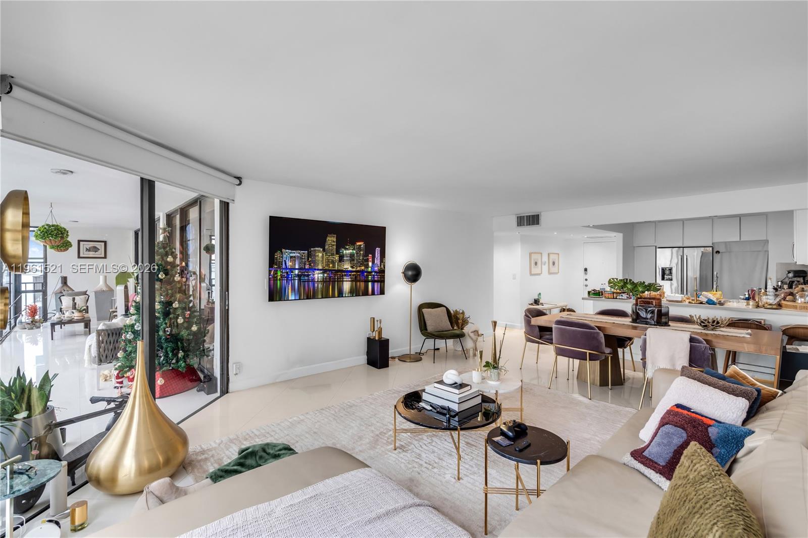 1925 Brickell Ave # 606