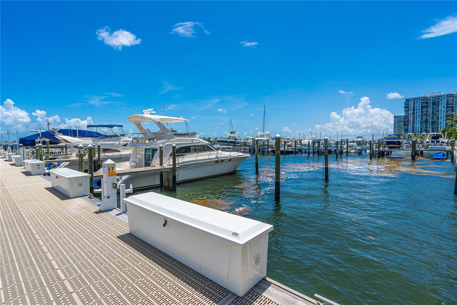 1925 Brickell Ave # 606