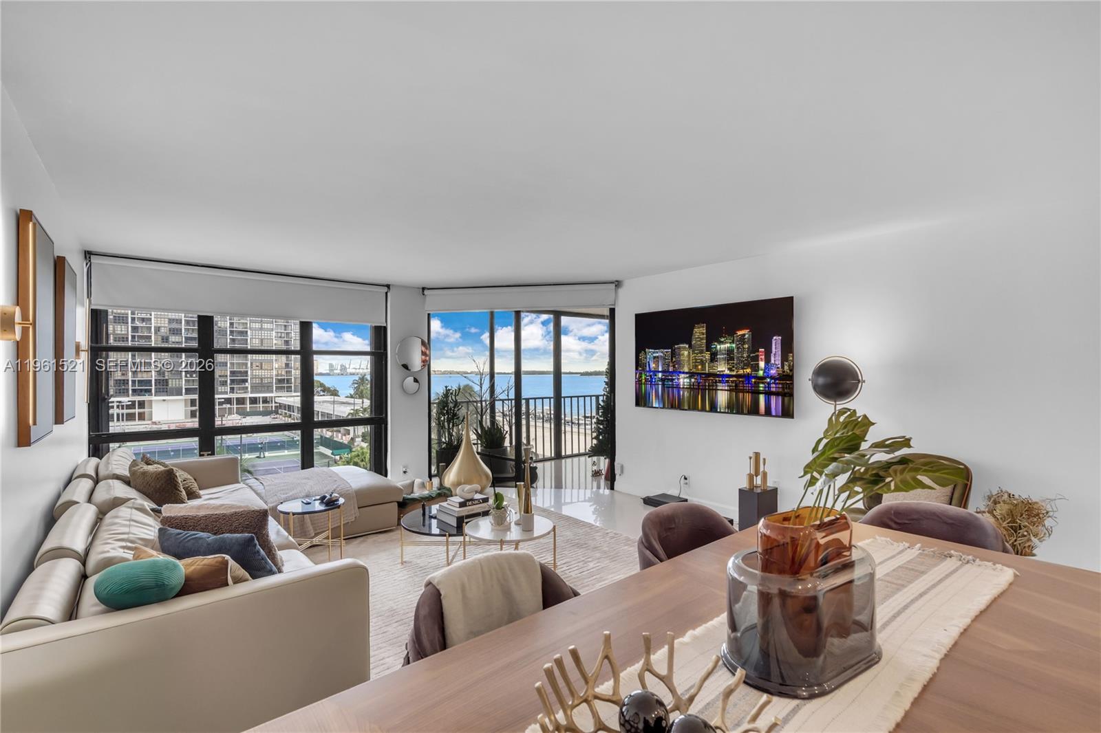 1925 Brickell Ave # 606