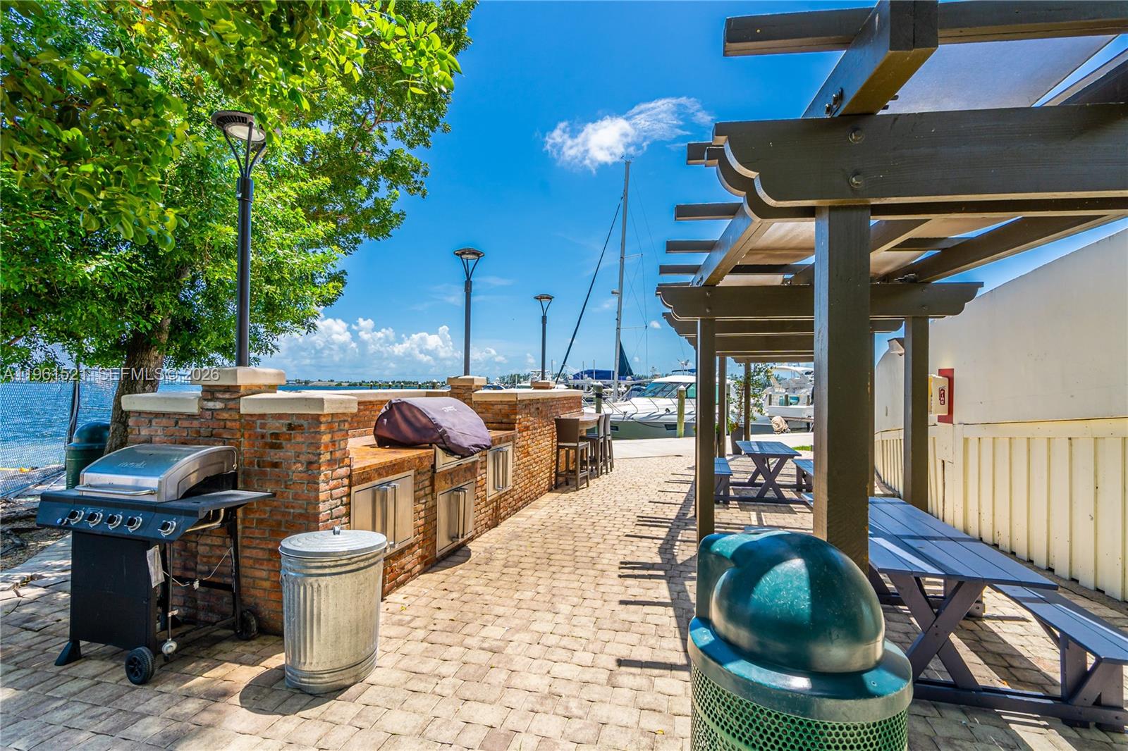 1925 Brickell Ave # 606