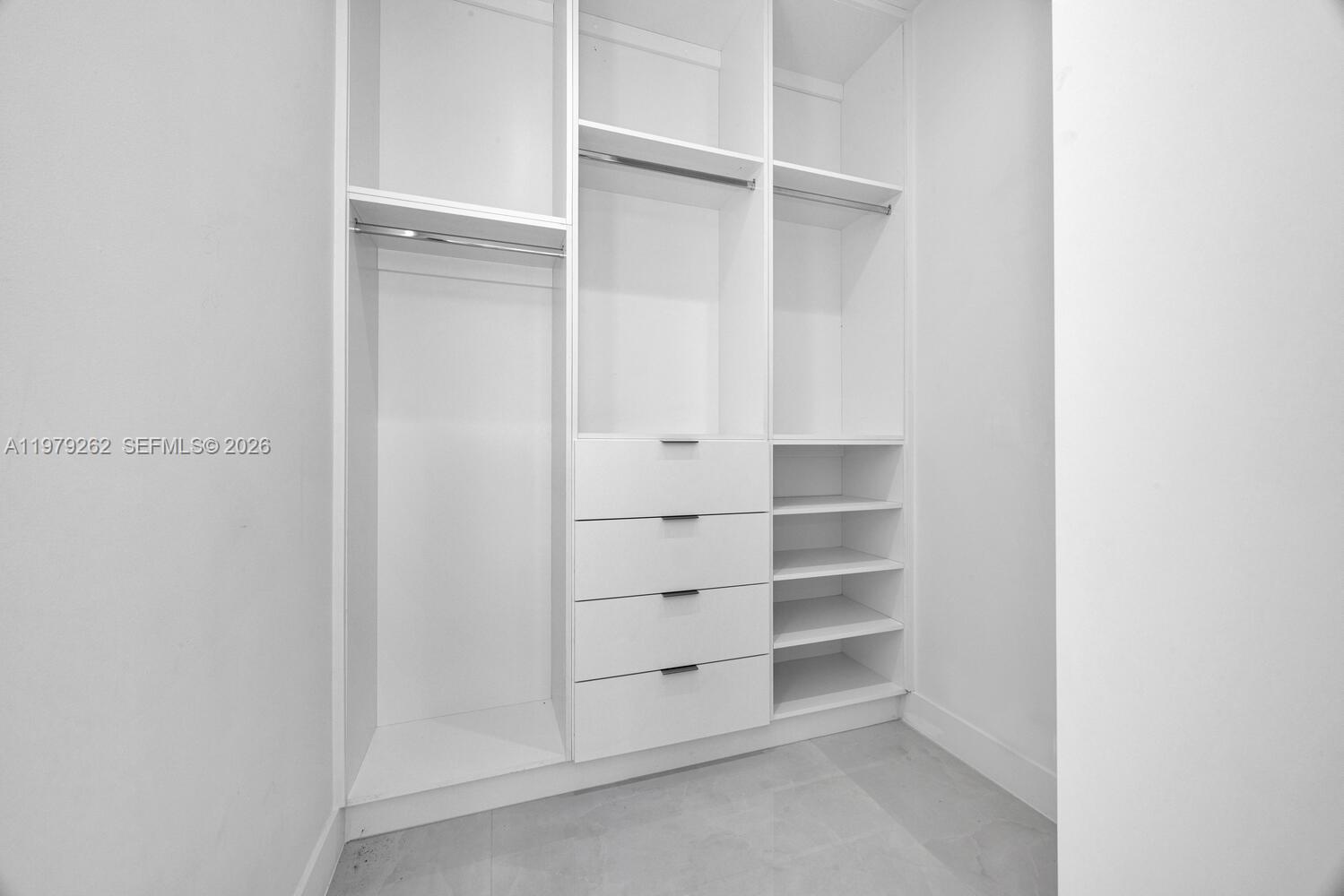 472 S Royal Poinciana Blvd